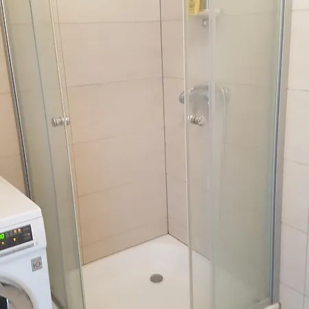 Elegant Spacious Room, Steps From Luxembourg Train Station * Luxembourg
